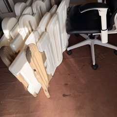 【直接引取限定】ベビーサークル 扉＆おもちゃパネル付き 大きめの画像