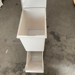 二段変身なゴミ箱の画像