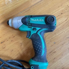 マキタ　インパクトドライバーの画像