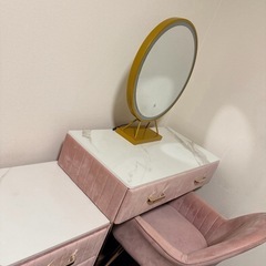 ドレッサー  チェスト ミラー 椅子の画像
