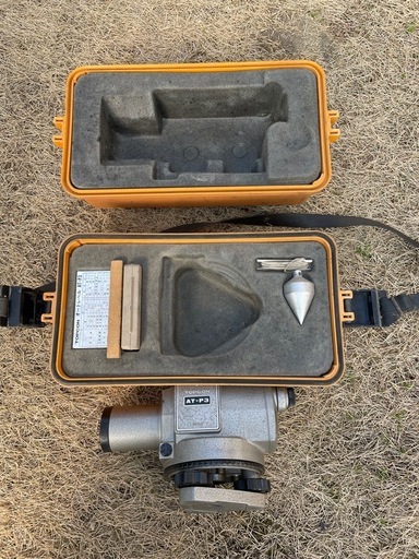【三脚付き／現地確認OK】TOPCON オートレベル AT-P3 ケース付 測量機