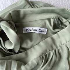 プリーツブラウスの画像