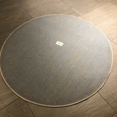 直径130cm ウィルトン織り　円形　トルコ製　ラグ　オールシーズン　グレーの画像