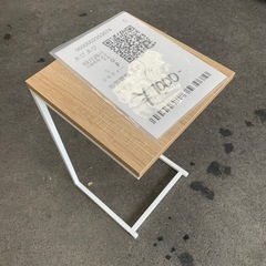 サイドテーブルの画像
