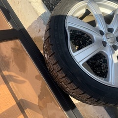 　pcd100  
215/45/17  ホイール付きの画像