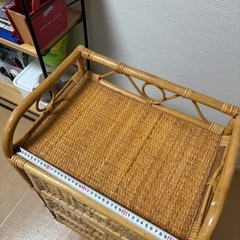 籐３段キャビネットの画像