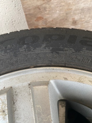 夏タイヤ　165/60/R14