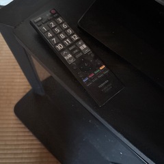 TOSHIBA 液晶カラーテレビ26型　テレビ台付き
の画像