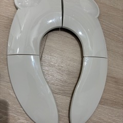 【未使用】折りたたみ補助便座 袋付き❣️KIDS トイトレの画像