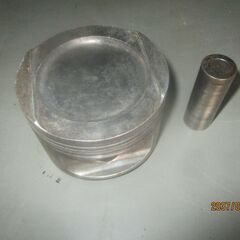 MB-126-AMG.60ピストンオブジエ-の出品です-数少ない本物ピストンですの画像