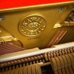 アップライトピアノ　消音機能付きの画像