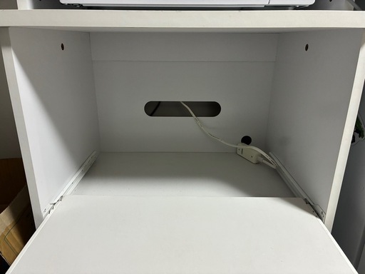 【お譲り先決まりました】レンジボード　電子レンジ台　食器棚