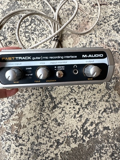YAMAHA アナログミキサー　MG10XU M-AUDIO