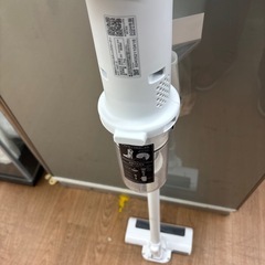 ☆ドリーム荒牧店☆ジモティー割引有☆【クリーニング済み】アイリスオーヤマ/充電式スティッククリーナー/SC85P-W/2024年製の画像