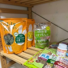 うさぎさん牧草　お菓子
大量の画像