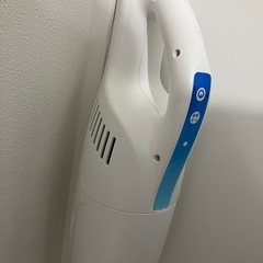 コードレス　クリーナー YCL-108 充電式　スティック　掃除機の画像
