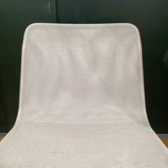 【トレファク神戸南店】IKEA ローチェア （ヤブレ有）【取りに来られる方限定】の画像