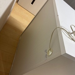 【2/25、2/26引き取り限定】食器棚の画像