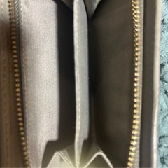 MARC JACOBS 二つ折り財布 グレーの画像