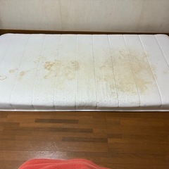 ニトリ　 マットレス　汚れありの画像
