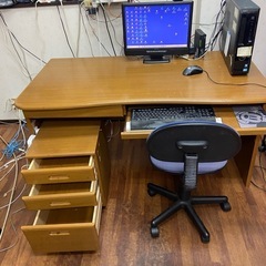 オフィス用デスク　パソコン兼用デスク　袖机　おまけで椅子の画像