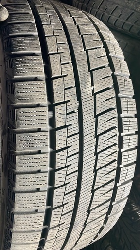 バリ山　225/45r17 2023年　4本　海外製　スタッドレス