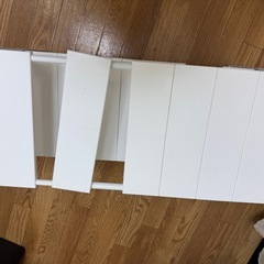 プラスチック製テーブルの画像