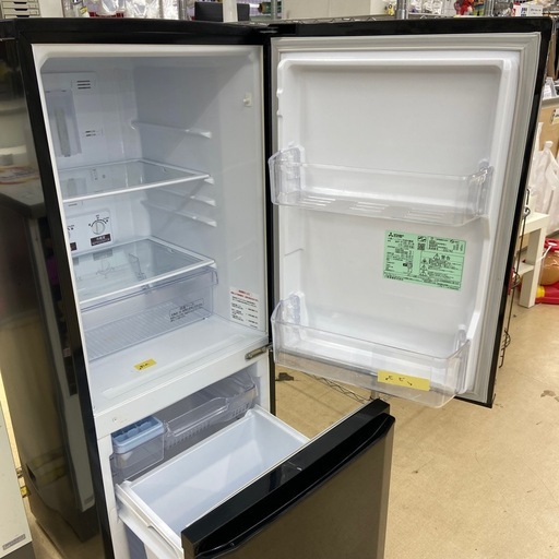 【ドリーム池田店】◎ジモティー割対象品◎三菱2ドア冷蔵庫 146L MR-P15E-B1 2020年製 45244