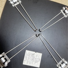 四角いテーブルの画像