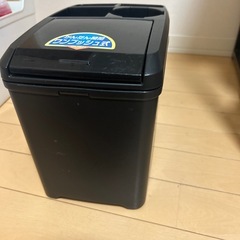 カー用品　ダストボックス　の画像