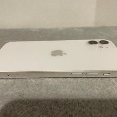 iPhone12   64GB  ホワイト 美品の画像