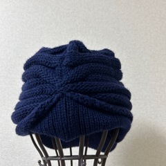 青ニット帽子の画像