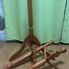 ハンガーラック木目コートラック180センチ貰ってくださいの画像
