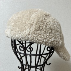 アイボリーボアキャップの画像