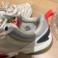 ZARA 子供靴 キッズシューズの画像