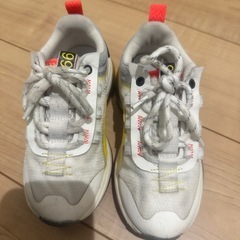 ZARA 子供靴 キッズシューズの画像