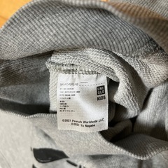 120 ユニクロ　スヌーピー　トレーナーの画像