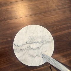 【フロアランプ／アーチ型／大理石ベース】 の画像