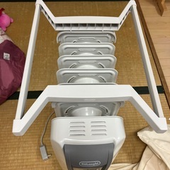 DeLonghi オイルヒーター H770812EFS　の画像
