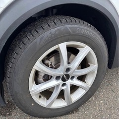 スタッドレスタイヤの画像