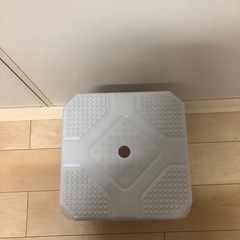 【決定】リモート電気、椅子、床桌の画像