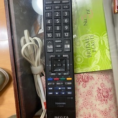 引き取り待ち中　東芝　レグザ　32型　ハードディスク搭載の画像