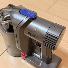 【受け渡し者決定中】ダイソン掃除機の画像