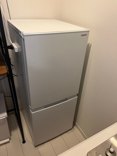 2024年製/極美品】シャープ 152L 冷蔵庫 つけかえどっちもドア SJ-D15K