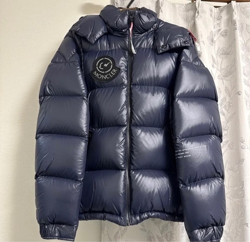 超美品 モンクレールダウン モンクレ ネイビー 紺