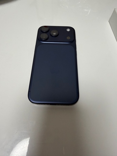 本日取引可能な方値下げ致します【美品】iPhone17Pro/ディープブルー/256GB/SIMフリー