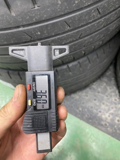 225／45r19