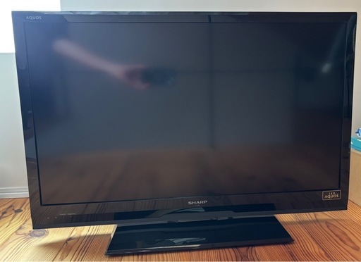 SHARP AQUOS 32型液晶テレビ