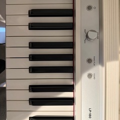 2017年製　電子ピアノ（椅子セット）Korg-LP-180の画像