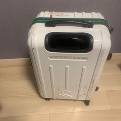 スーツケース　
の画像